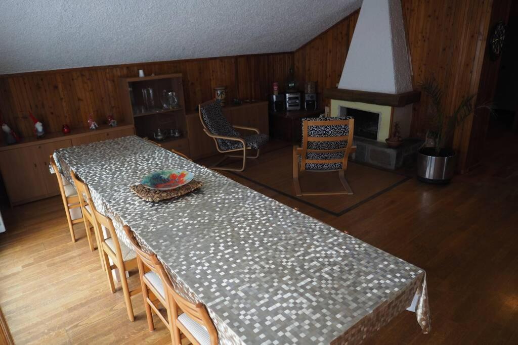 Apartamento La Casa Degli Ospiti Morbegno Exterior foto