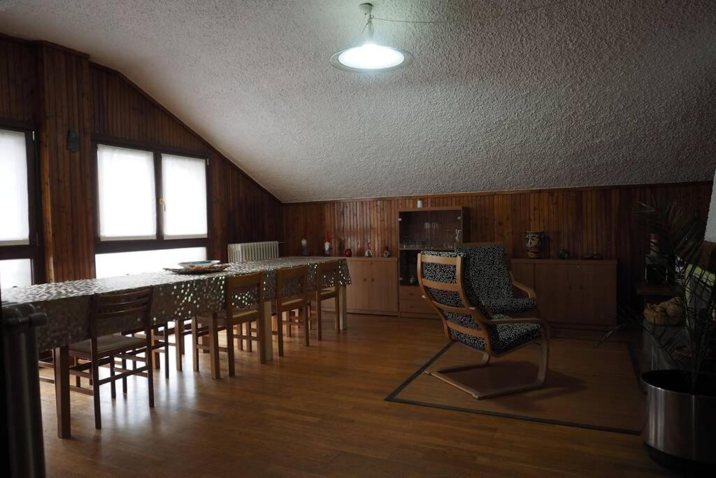 Apartamento La Casa Degli Ospiti Morbegno Exterior foto